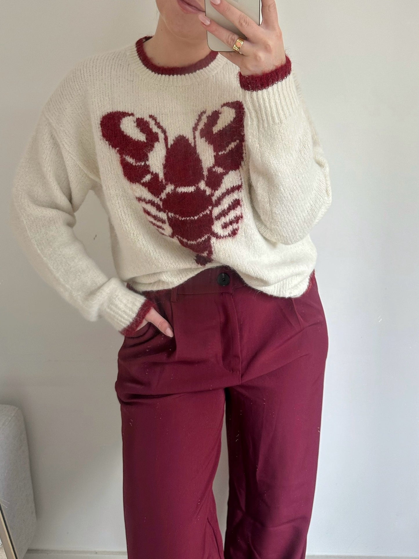 Lovely’s lobster knit burgundy