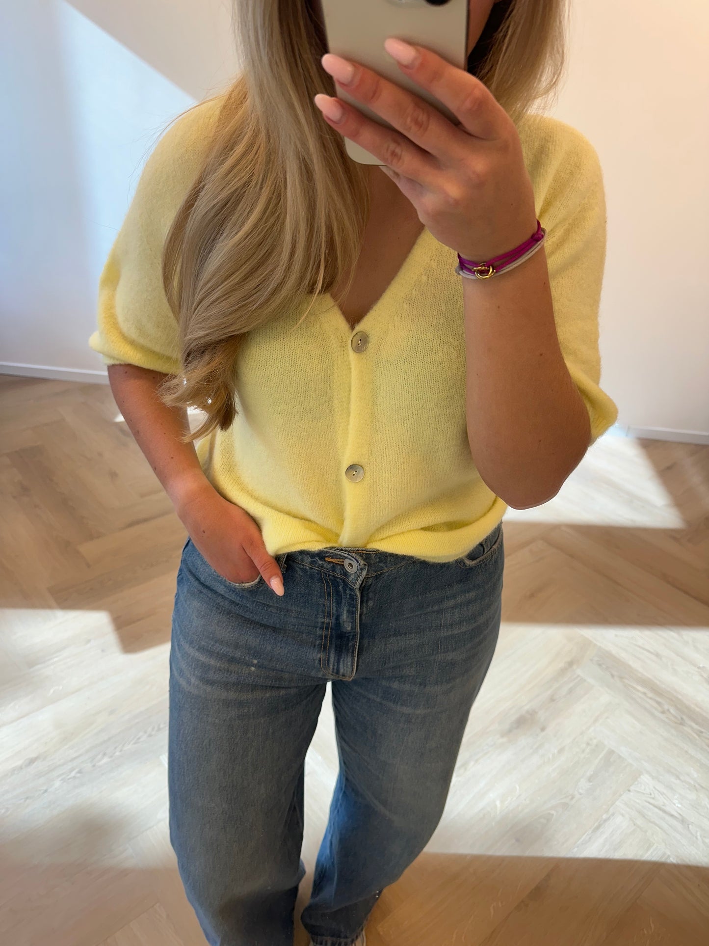 Fauve top butter yellow