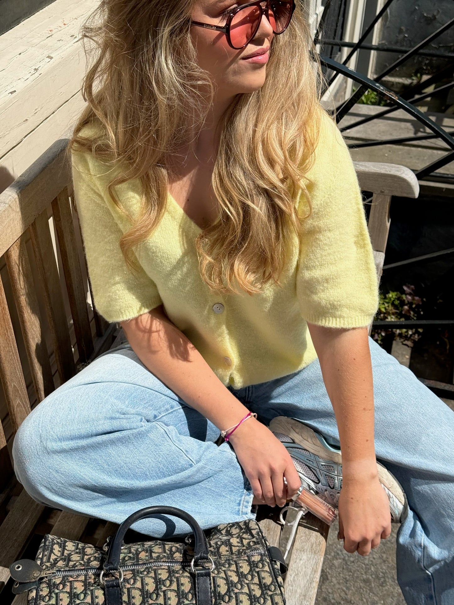 Fauve top butter yellow