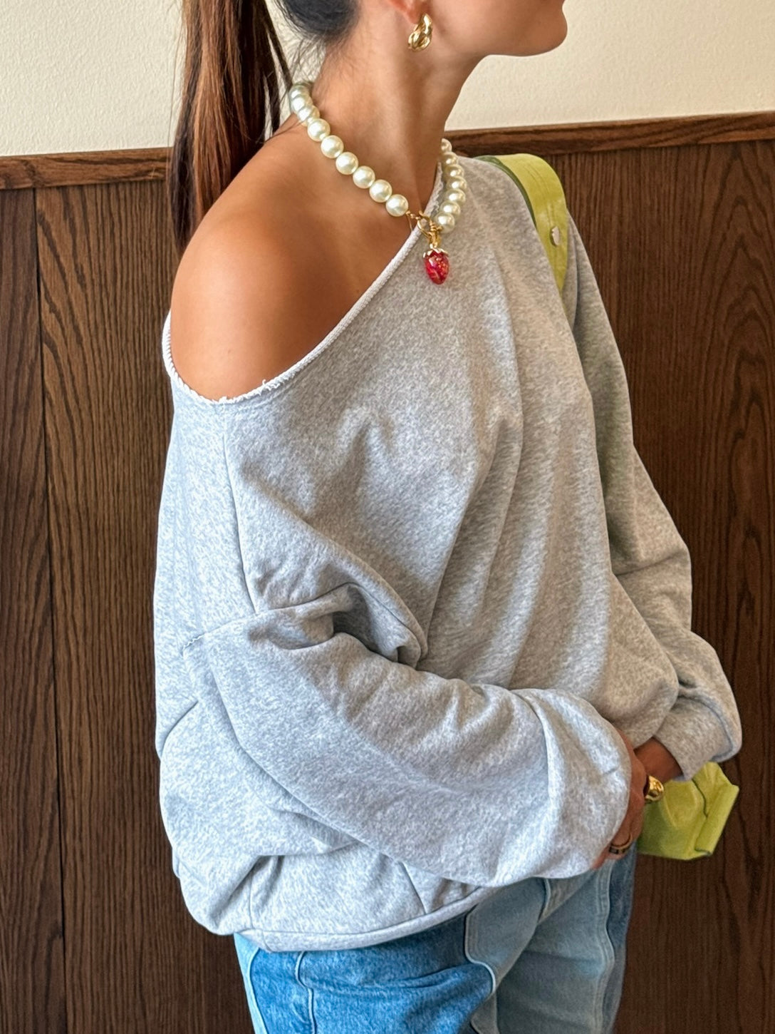 Lory off shoulder sweater grey