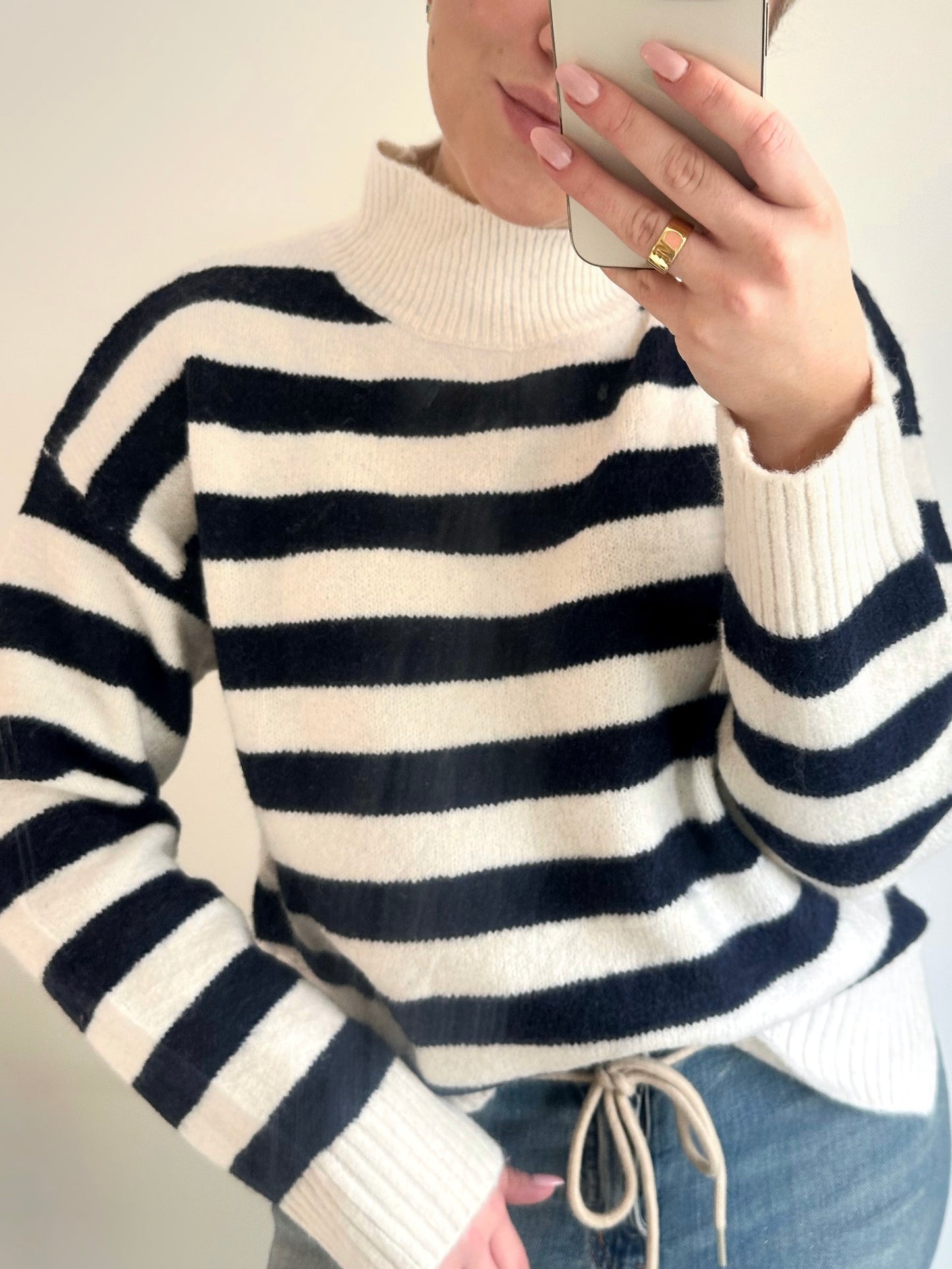 Lovely’s marine striped knit