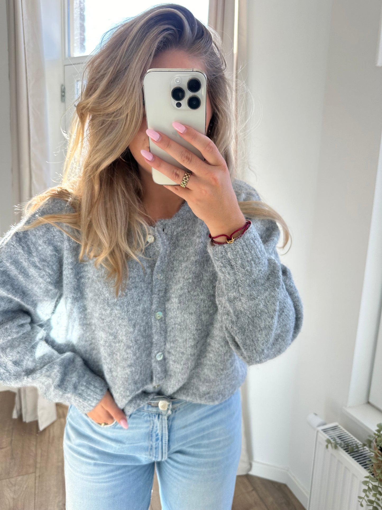 Lovely’s cardigan grey