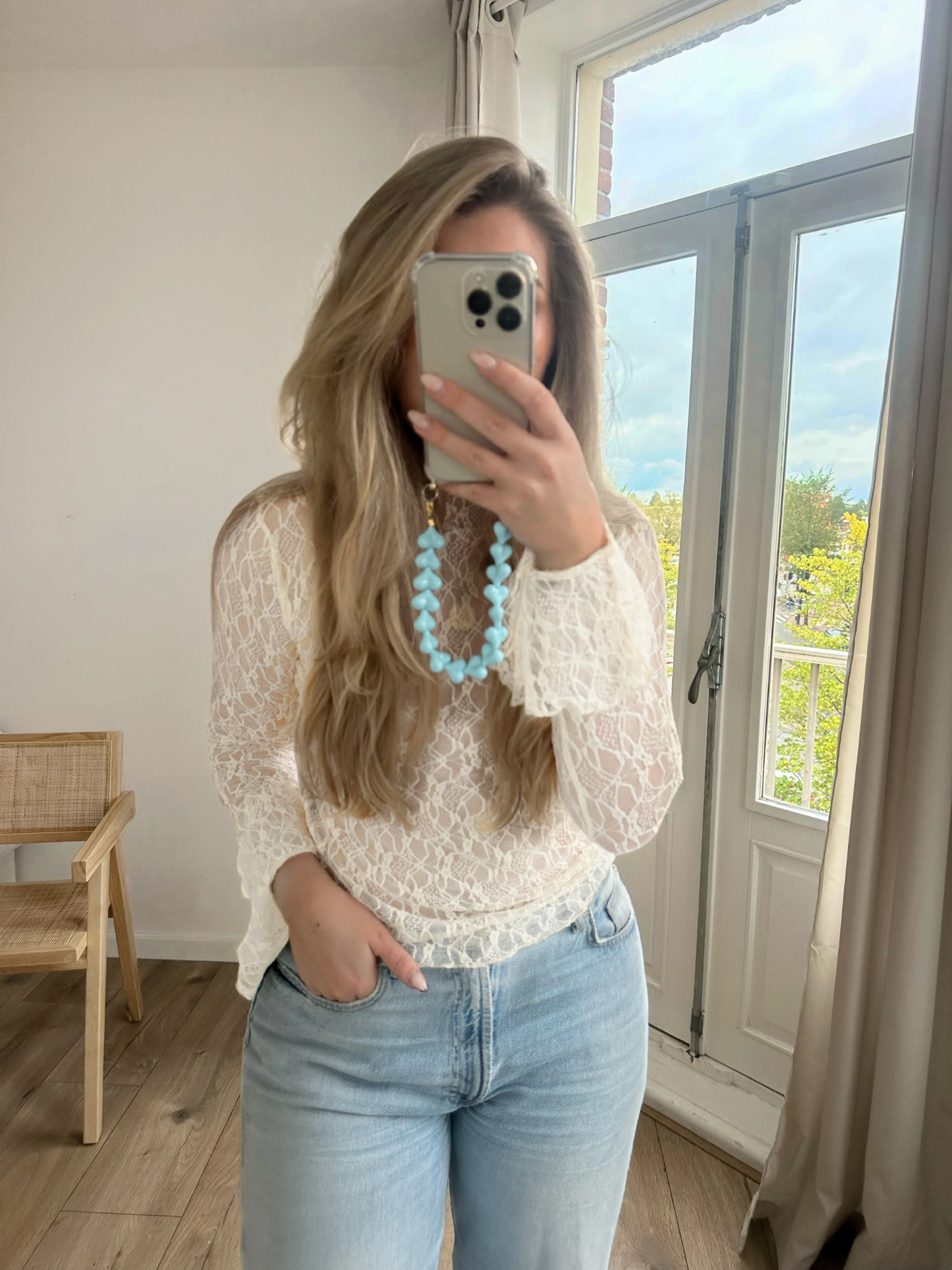 Lovely’s kanten top wit