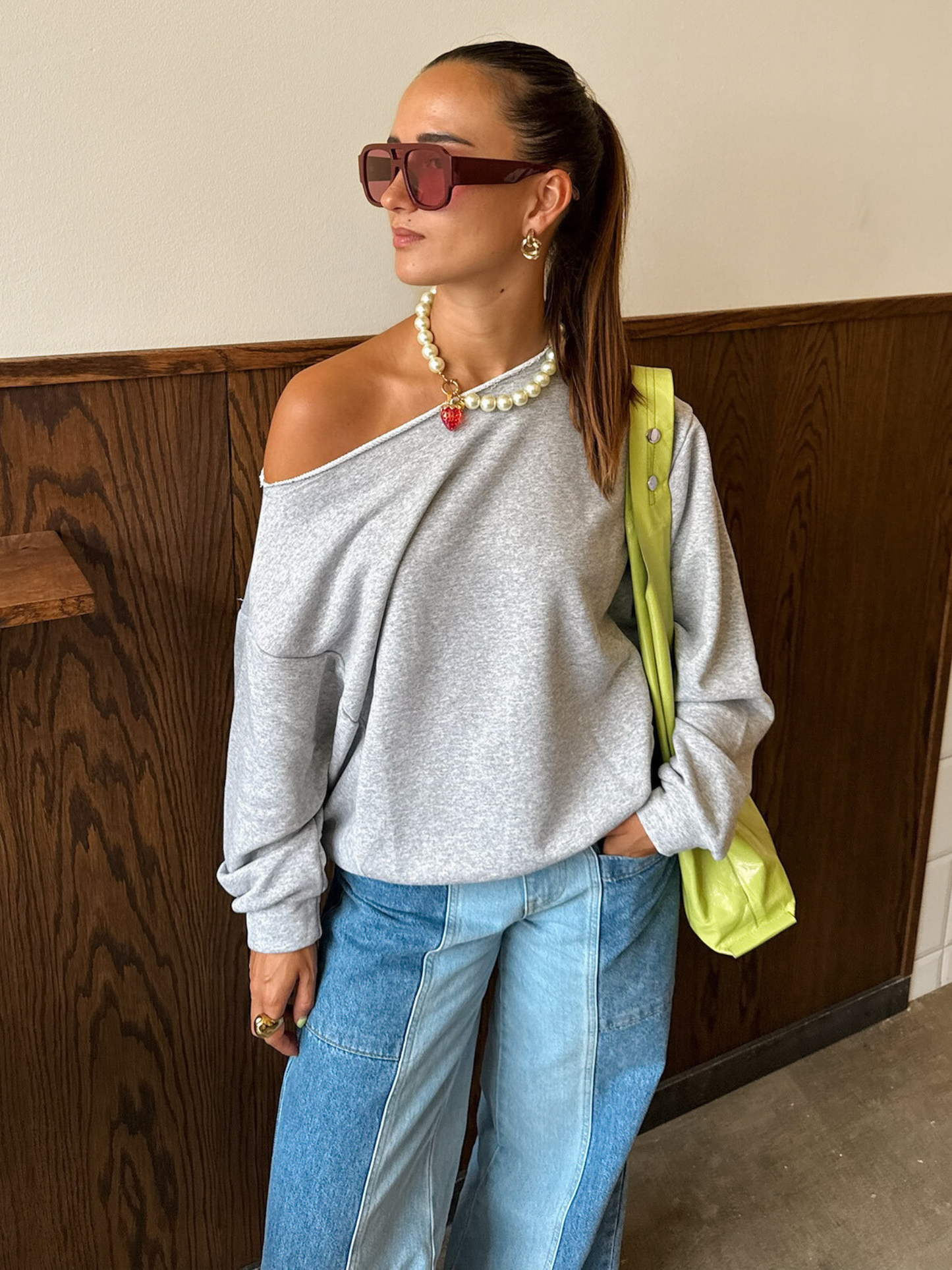 Lory off shoulder sweater grey
