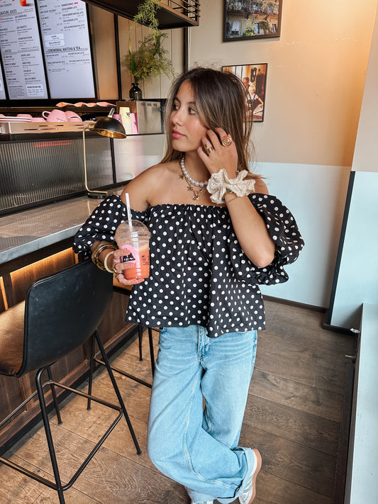 Dots off shoulder top zwart