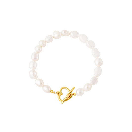 Lovely pearl bracelet