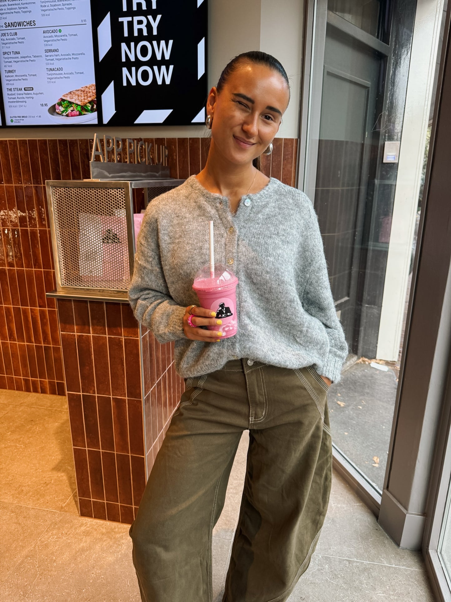 Barrel jeans army green