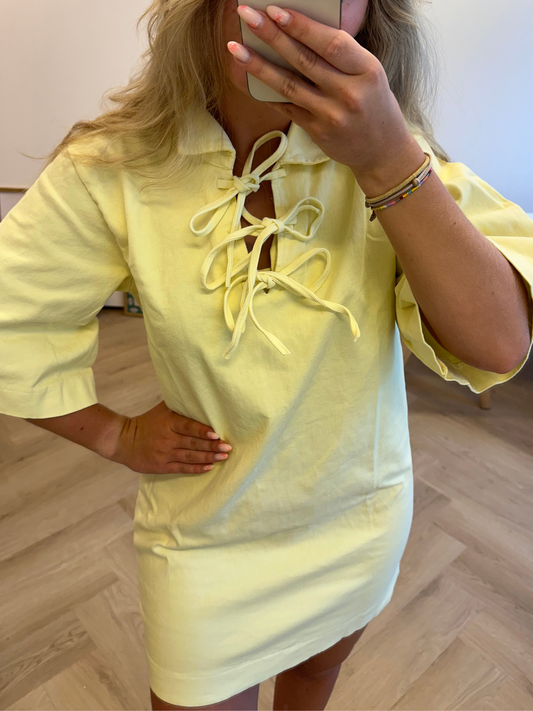 Doortje jurk butter yellow